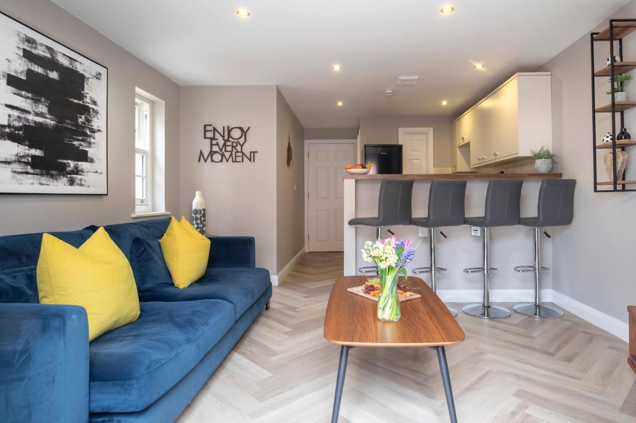 Elliot Oliver - 2 Bedroom Garden Apartment With Parking Cheltenham Ngoại thất bức ảnh