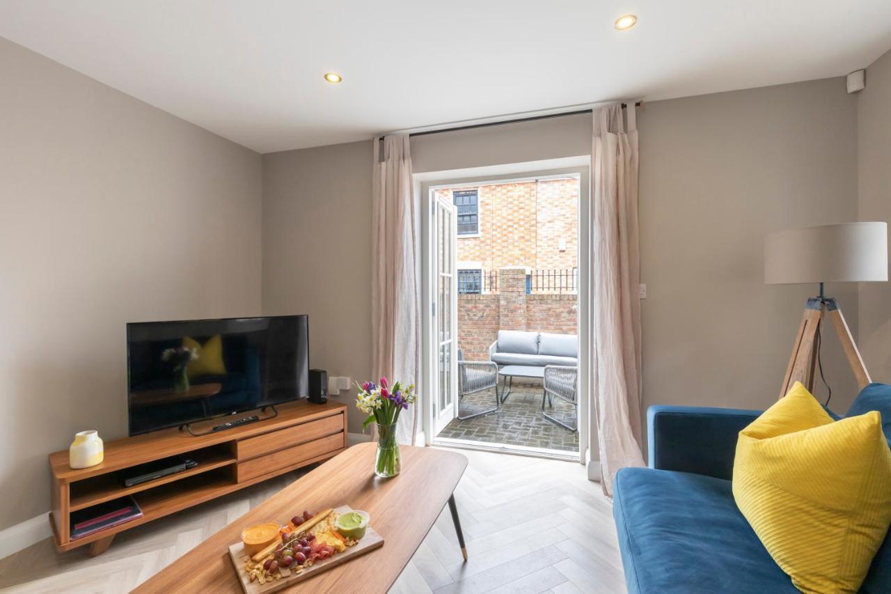 Elliot Oliver - 2 Bedroom Garden Apartment With Parking Cheltenham Ngoại thất bức ảnh